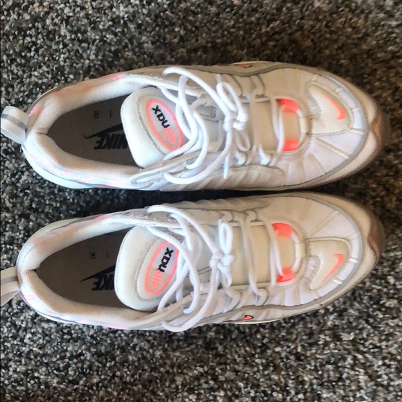 NIKE AIR MAX 98 - Picture 4 of 6